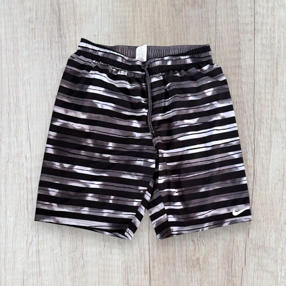 Nike Men’s Swim Trunks Black White Gray Stripe Drawstring XL Summer Beach Shorts